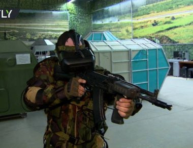 Τα ρωσικά στρατεύματα δοκιμάζουν νέους προσομοιωτές μάχης! (βίντεο)